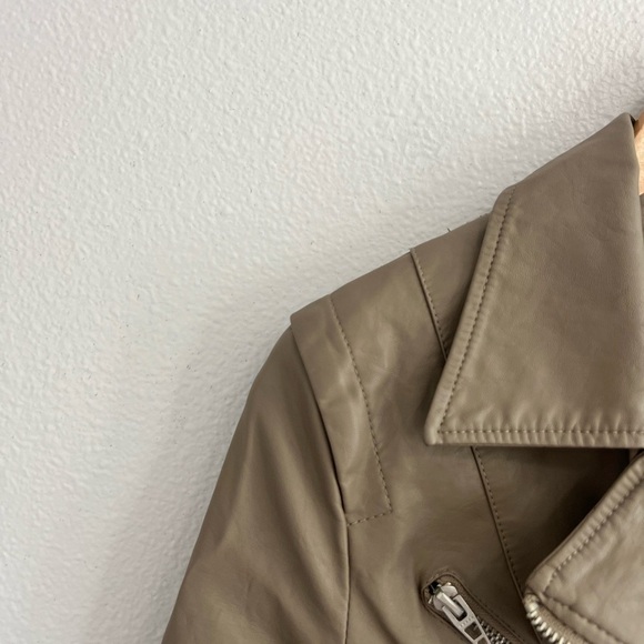 Blank NYC Taupe Brown Faux Leather Moto Jacket M - Picture 3 of 11